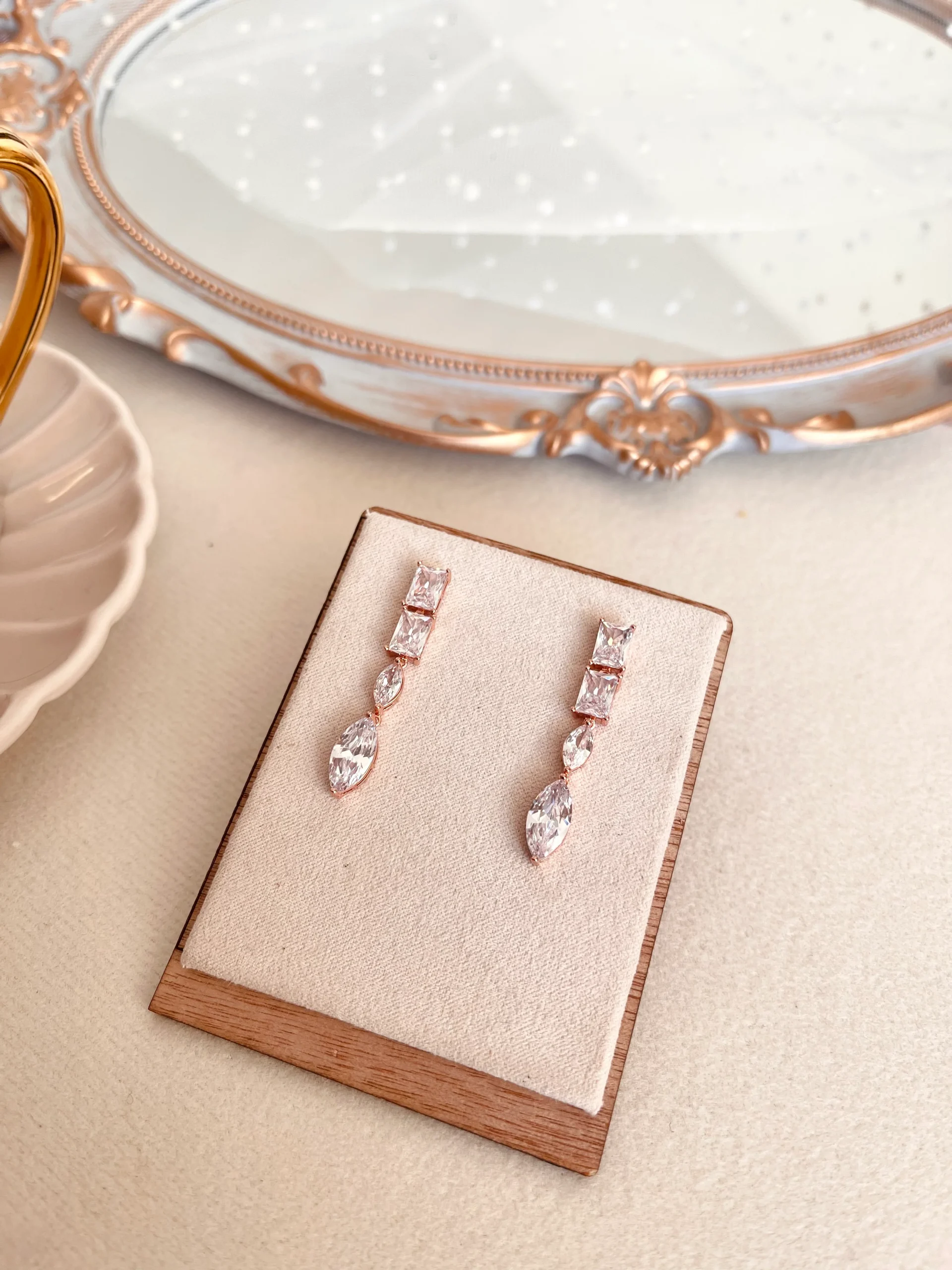 ARETES ER83 - Imagen 4